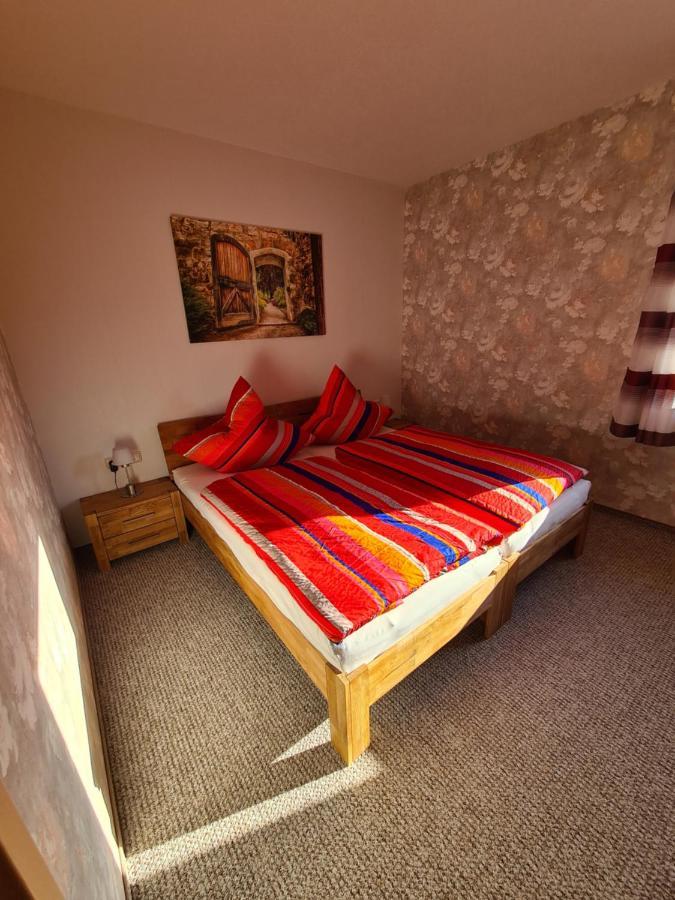 Ferienwohnung Weber นอยชตัดท์ อิน ซัคเซิน ภายนอก รูปภาพ